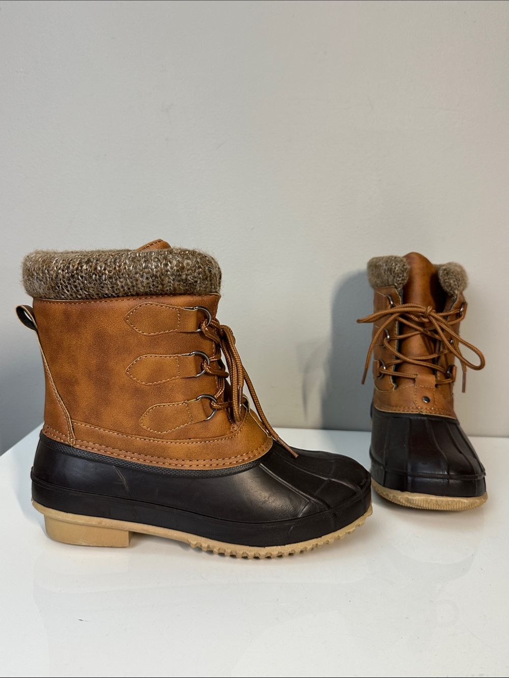 Torrid Ribbed Sweater Trim Detail Duck Boots Size 7.5WW